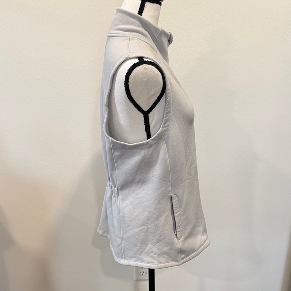 Athleta Altitude Polartec Zippered Vest in Stratus Grey Size Large - Picture 4 of 13